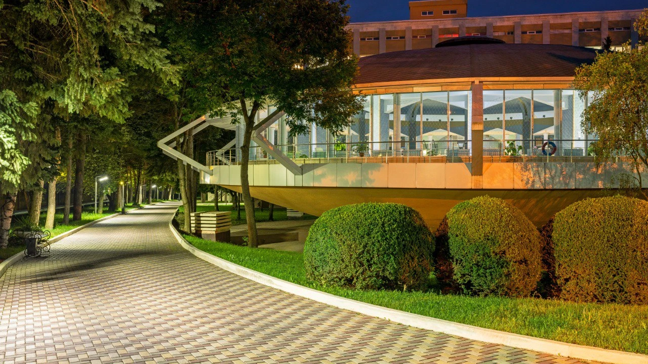 Dive Into Wellness at the Kazakhstan Resort House – Pool and Sauna for Your Health 