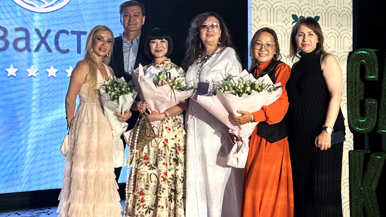 The Silk Road: Fashion, Tradition, and Star Guests at the Kazakhstan Resort House 