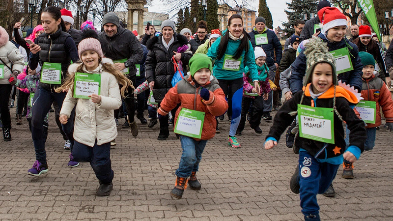 Сіздерді Жаңа жылдық отбасылық жарысқа шақырамыз! 